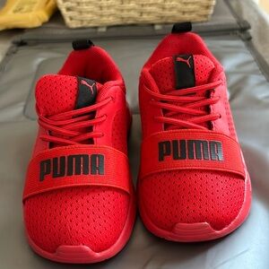 COPY - Little boys brand new unused red Puma sneakers !